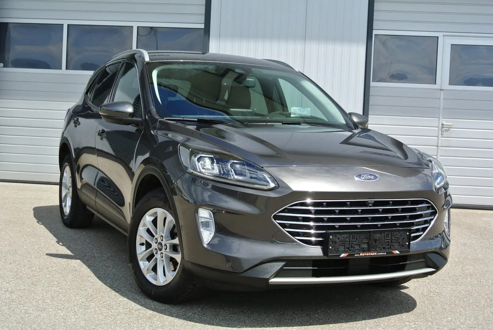 Ford Kuga 2.5 PHEV X Plug-In Hybrid Aut. TITANIUM Gris - 1