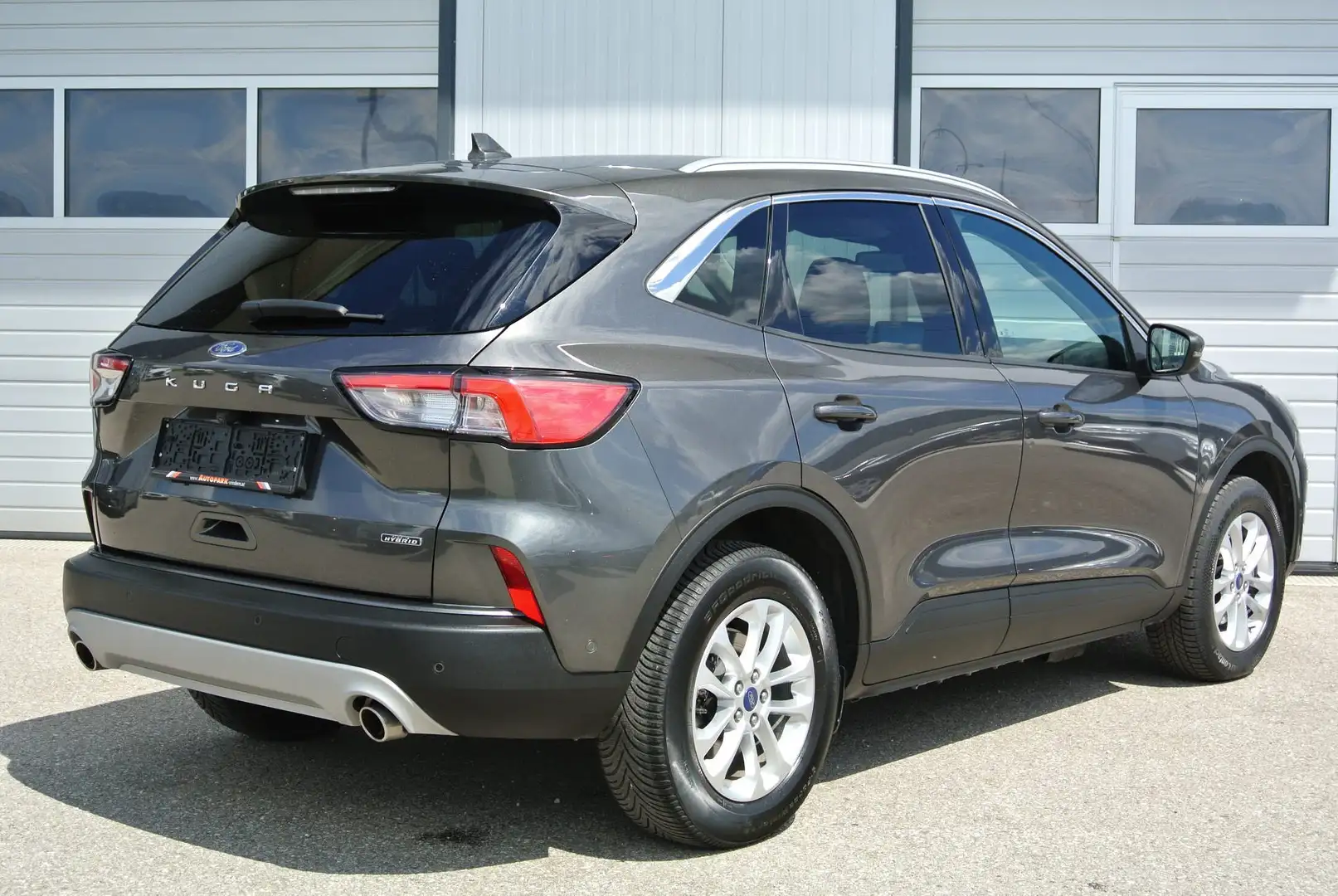 Ford Kuga 2.5 PHEV X Plug-In Hybrid Aut. TITANIUM Gris - 2