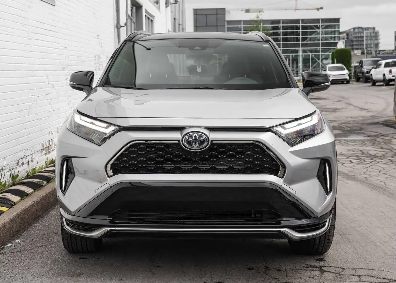 Toyota RAV 4 Prime снимка Toyota RAV 4 Prime