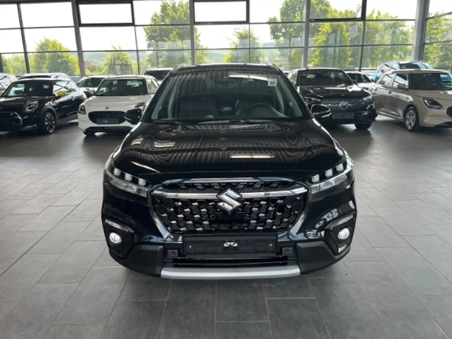 Suzuki SX4 S-Cross Comfort+ Panorama AHK Navi 360 Kamera LED Apple Ca Zwart - 2