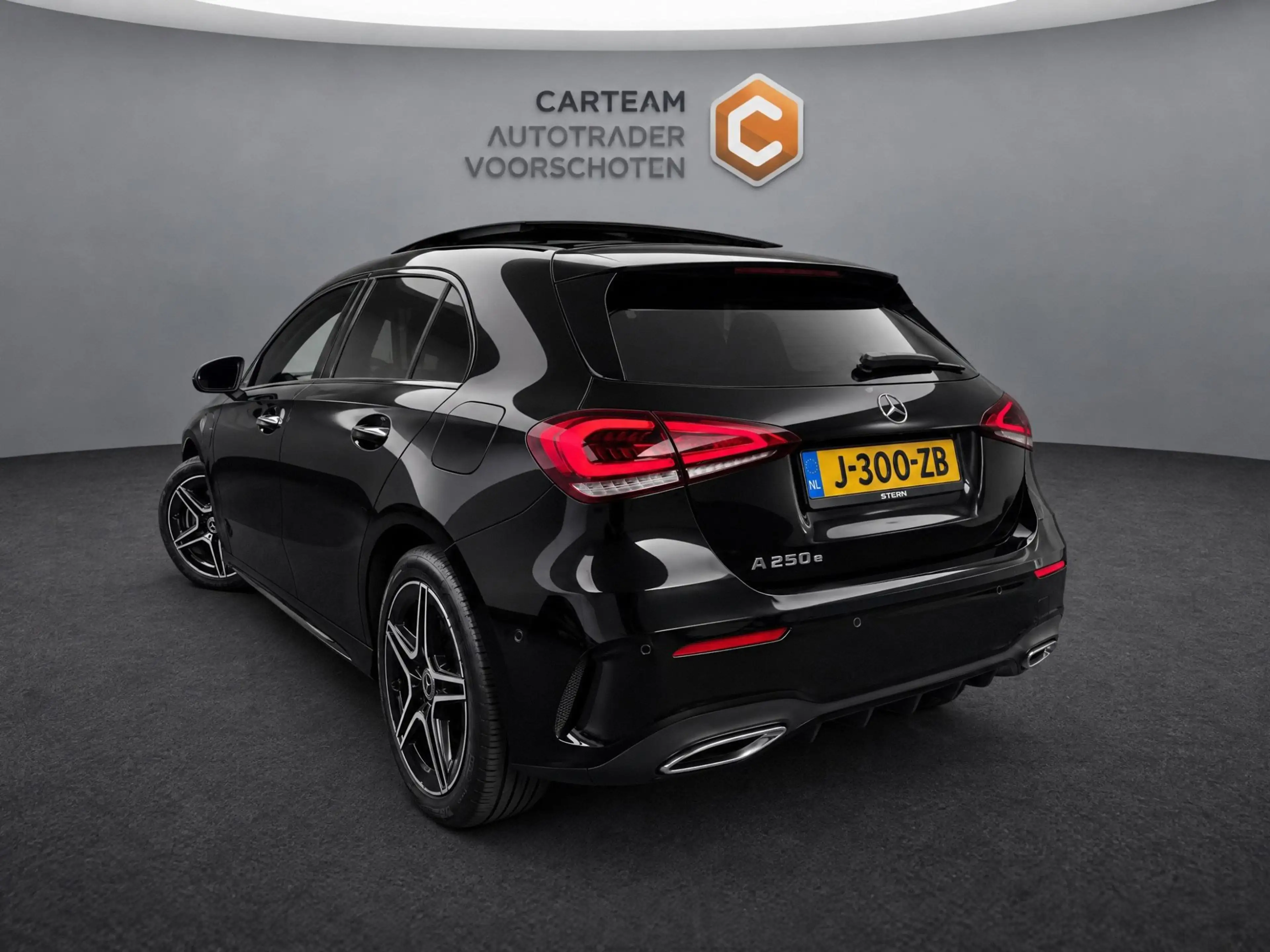 Mercedes-Benz A 250 e Business Solution AMG Limited |Pano|Massagestoel — photo 5