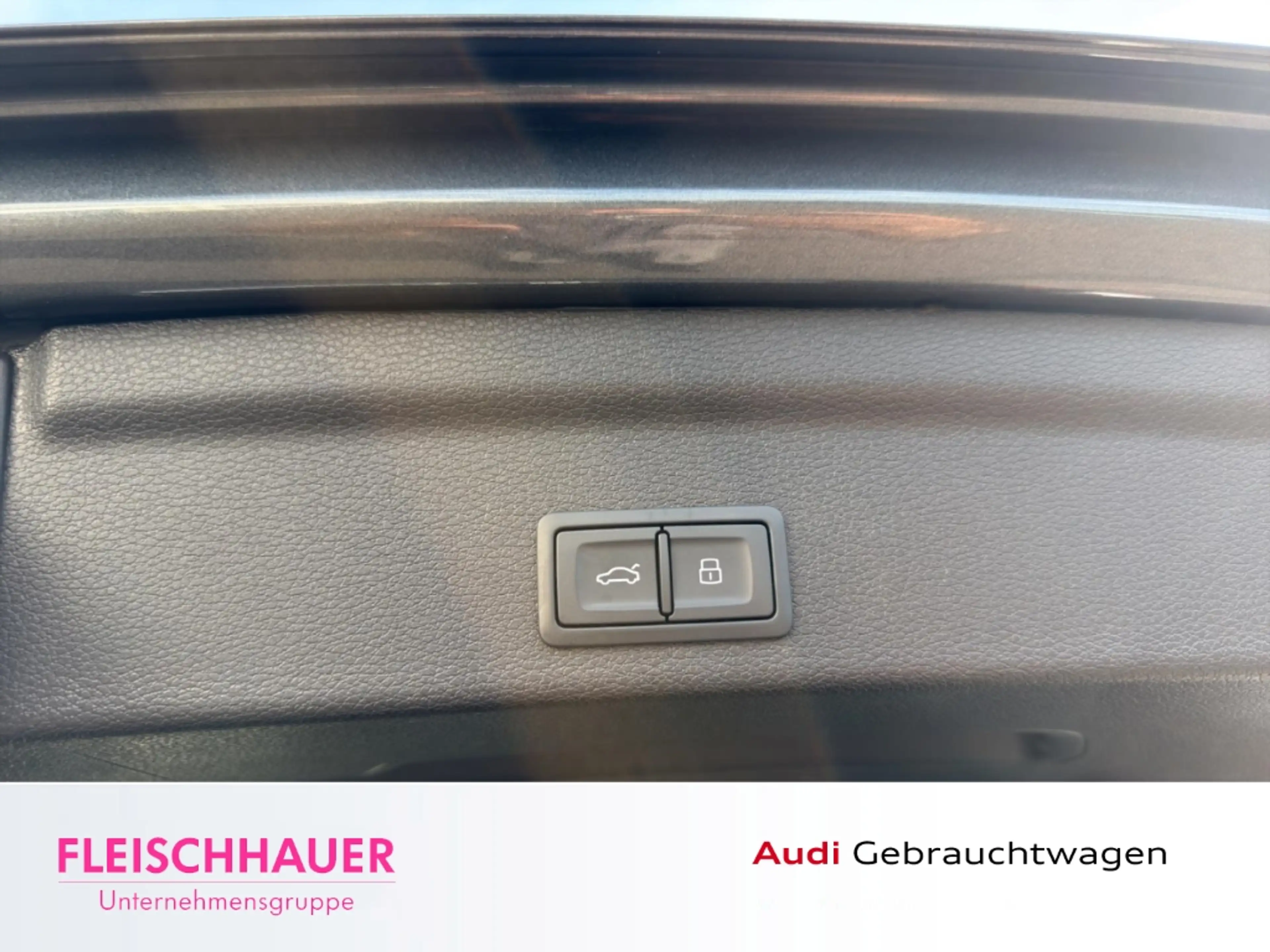 Audi RS Q3 Sportback TFSI quattro DSG+AHK+PANO+SHZ — photo 8