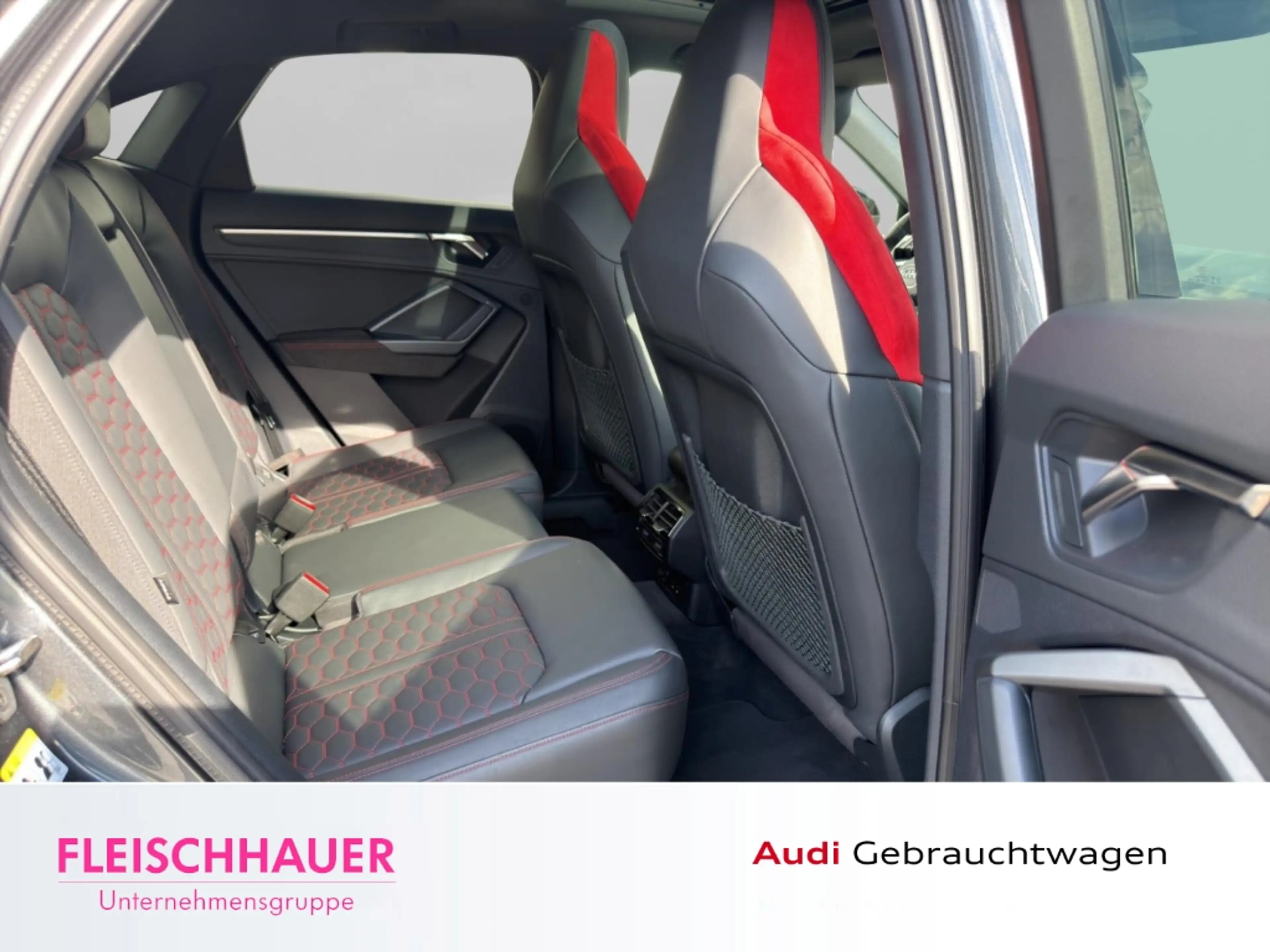 Audi RS Q3 Sportback TFSI quattro DSG+AHK+PANO+SHZ — photo 11