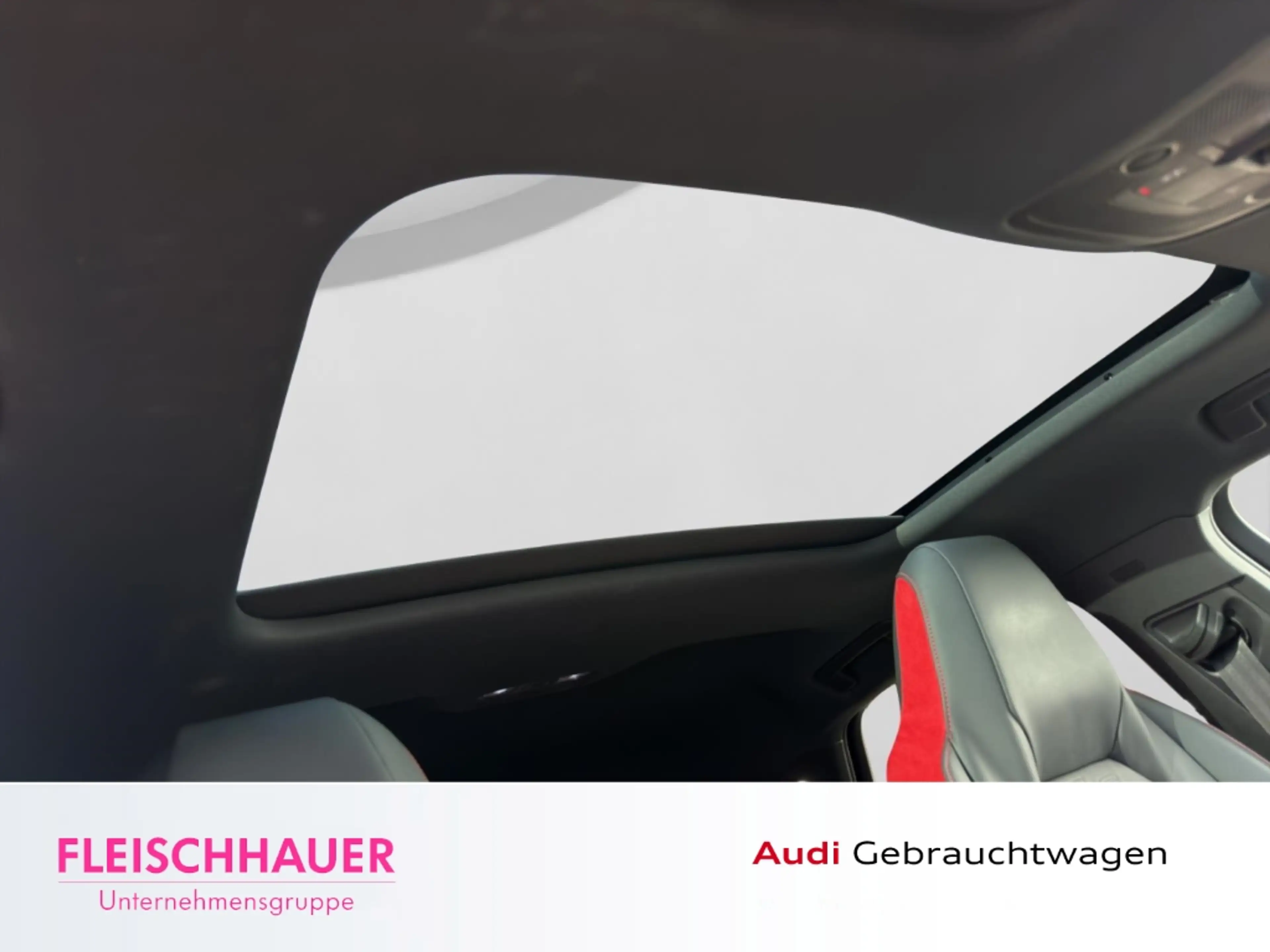 Audi RS Q3 Sportback TFSI quattro DSG+AHK+PANO+SHZ — photo 13