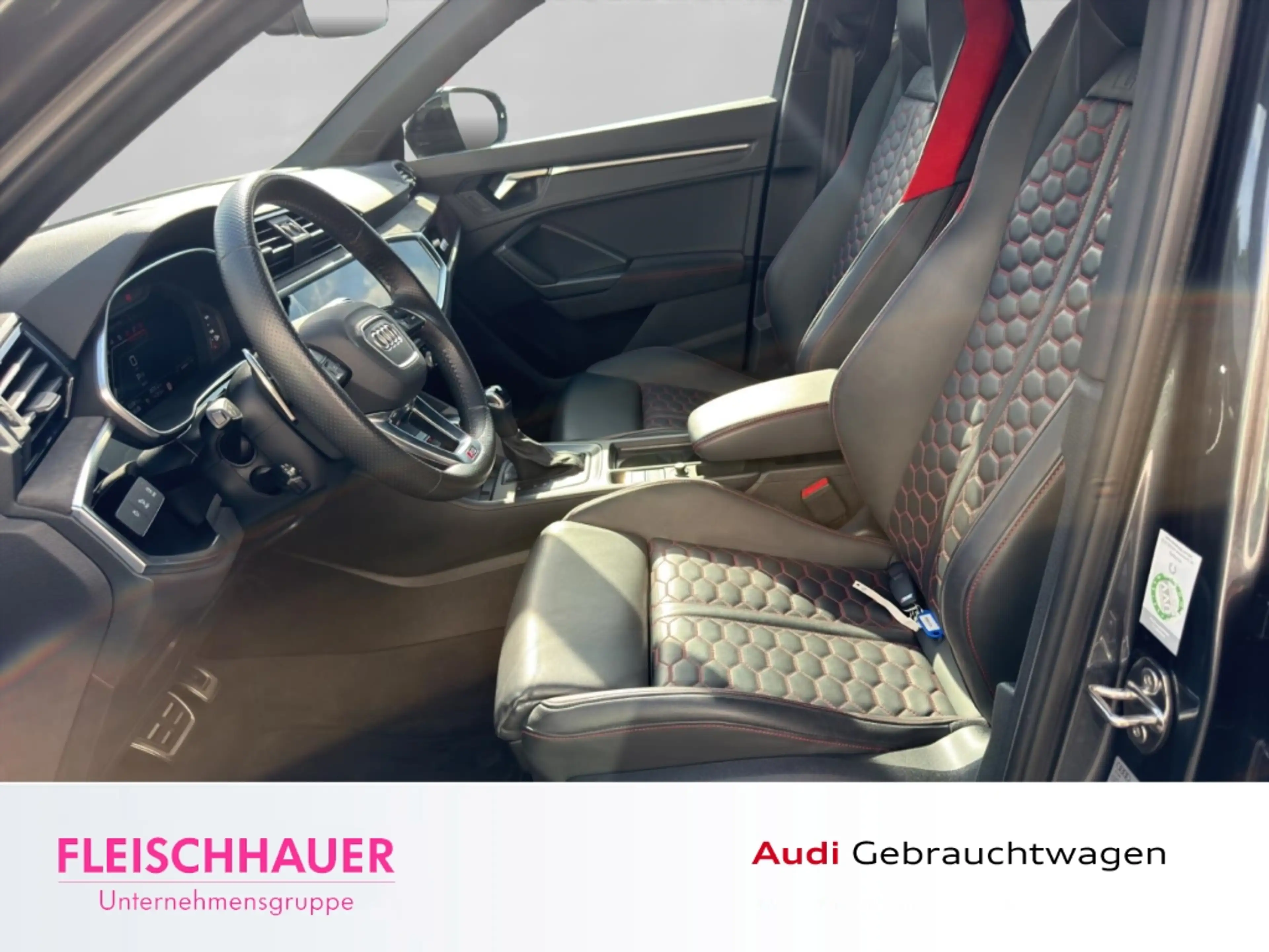 Audi RS Q3 Sportback TFSI quattro DSG+AHK+PANO+SHZ — photo 9