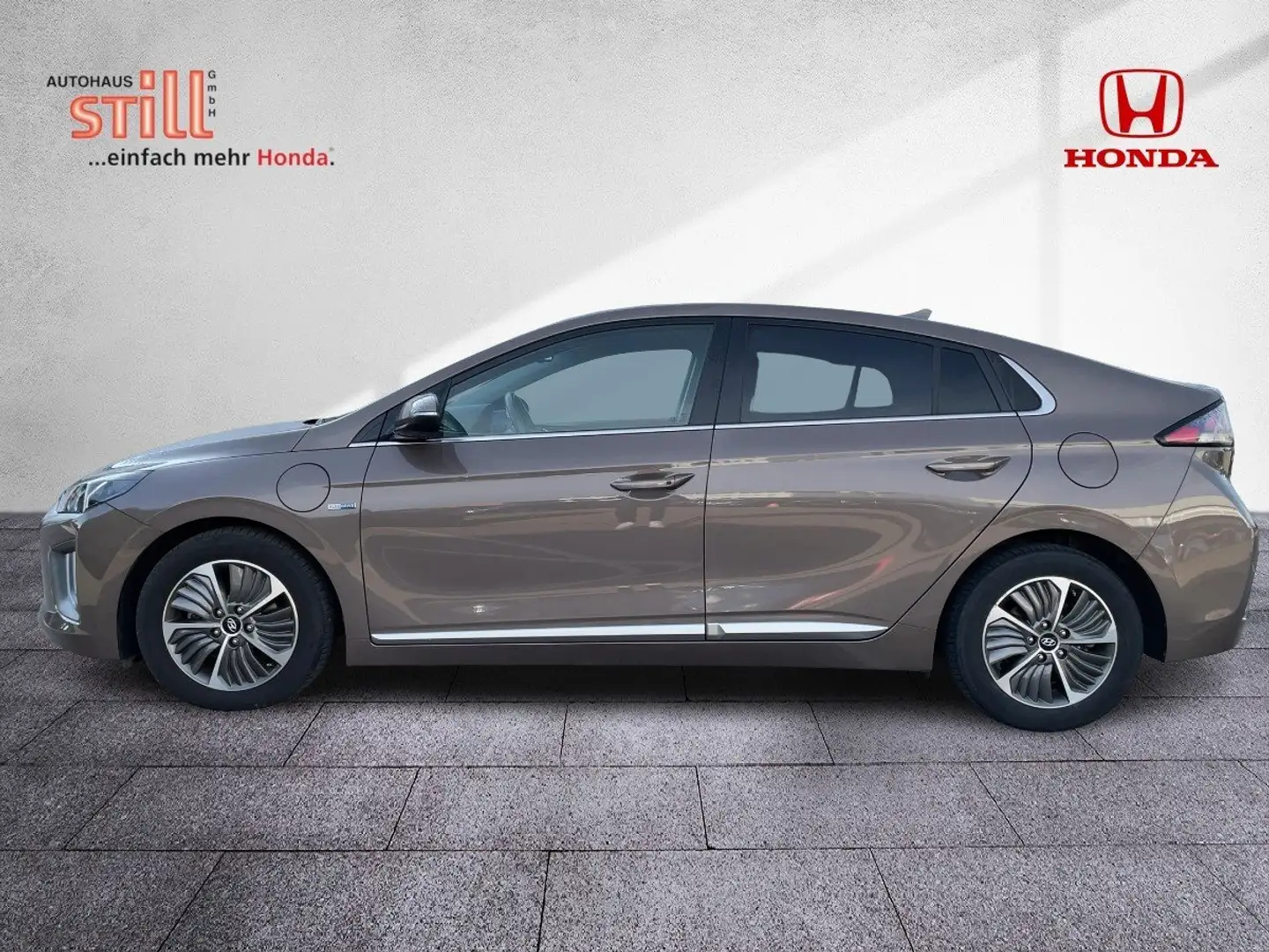 Hyundai IONIQ 1.6 GDI Premium ACC+LED+Navi+SHZ+2xKlima - 2