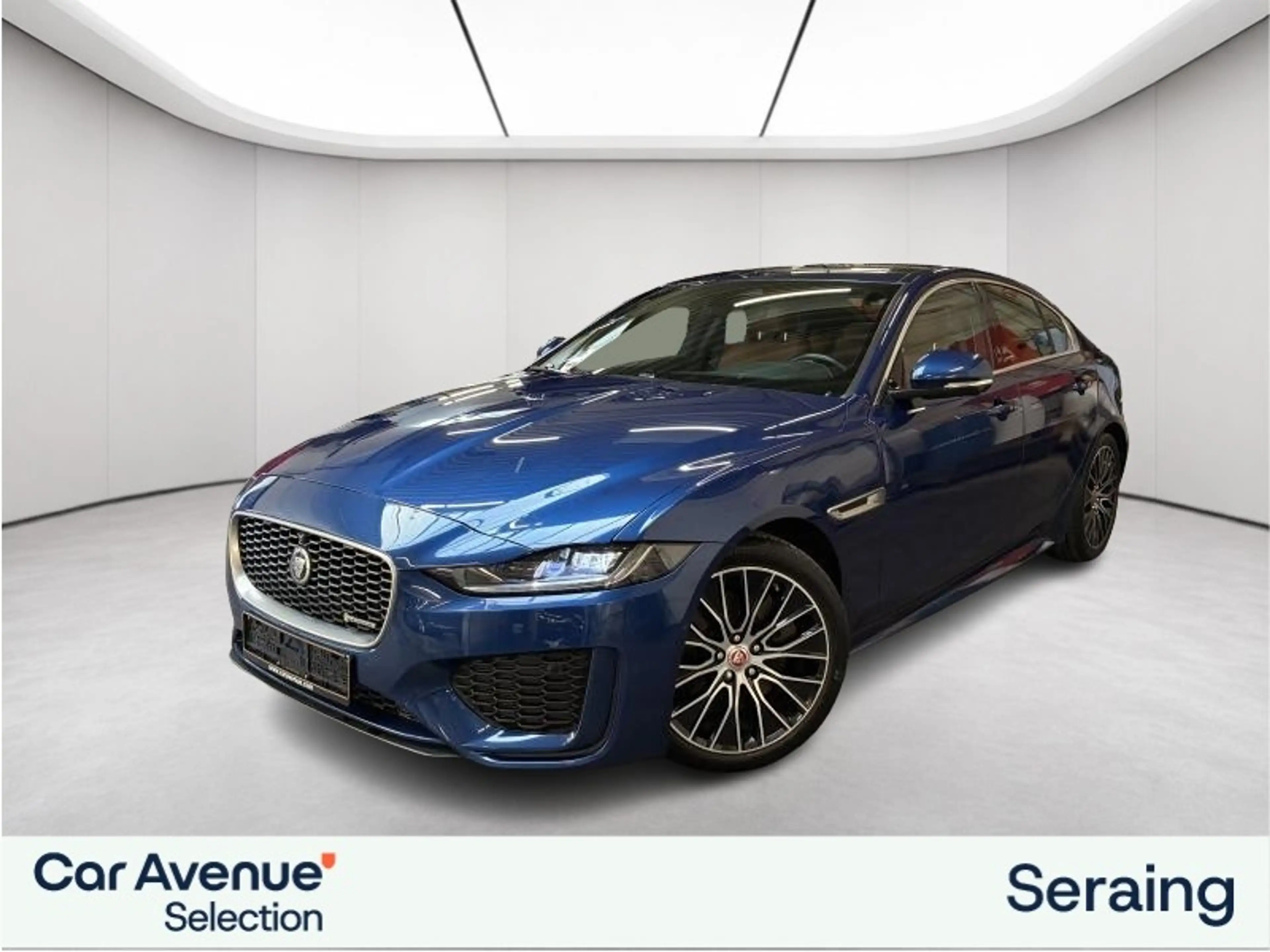 Jaguar XE R-Design