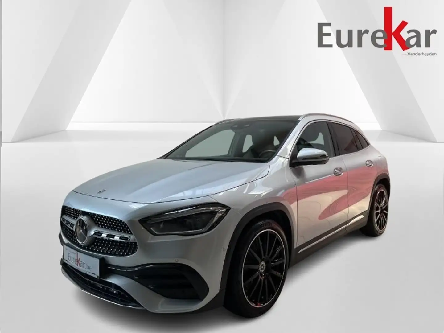 Mercedes-Benz GLA 250 2.0 GLA 4MATIC Grijs - 1