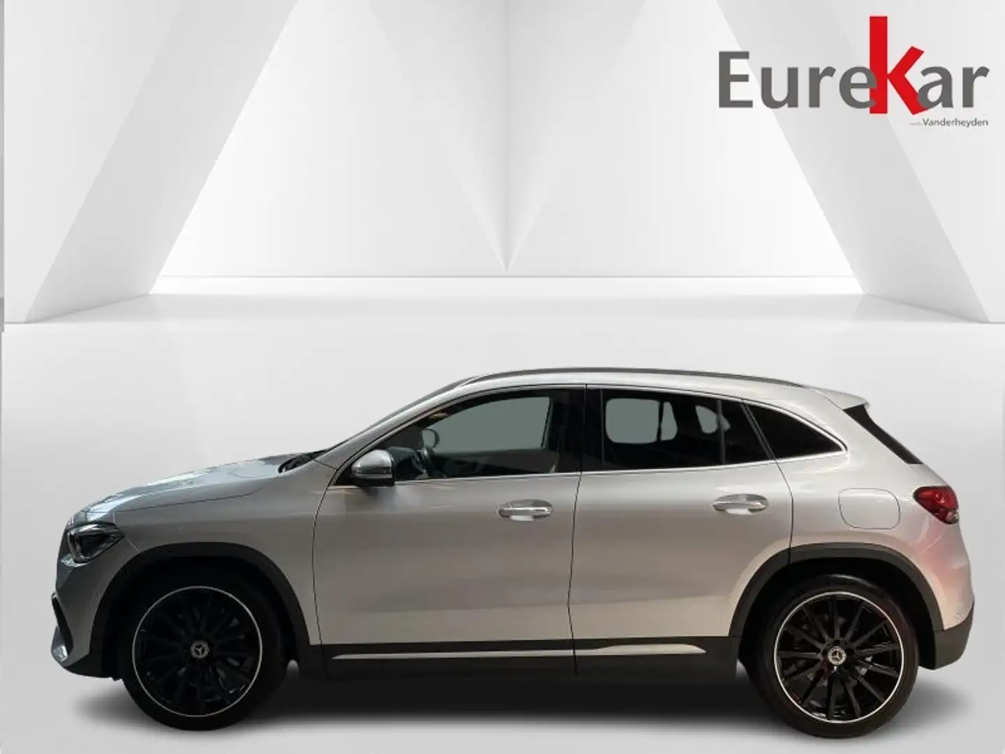 Mercedes-Benz GLA 250 2.0 GLA 4MATIC Grijs - 2