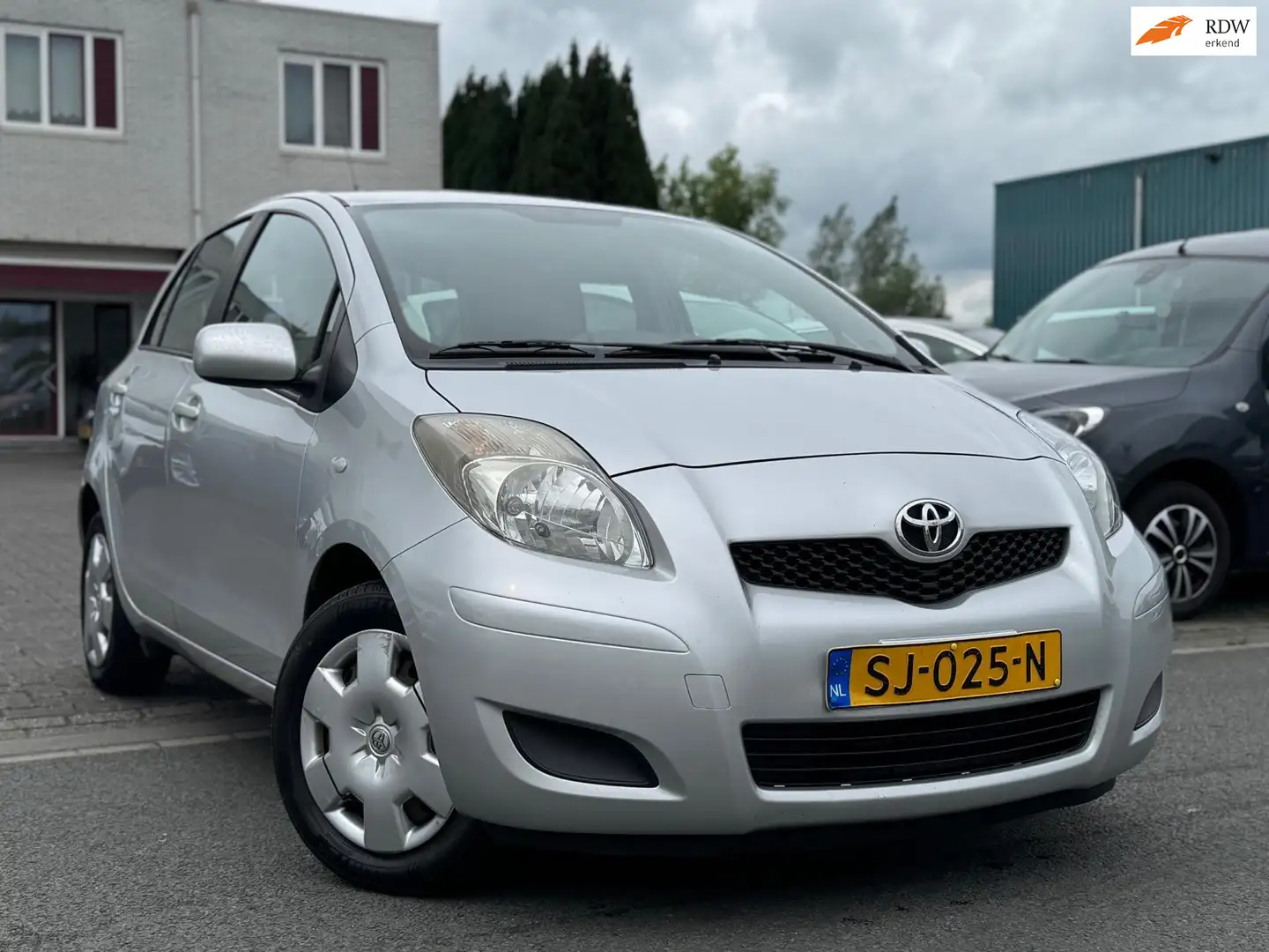 Toyota Yaris 1.0 VVTi Acces/Airco/Apk 04-2026 Gris - 1
