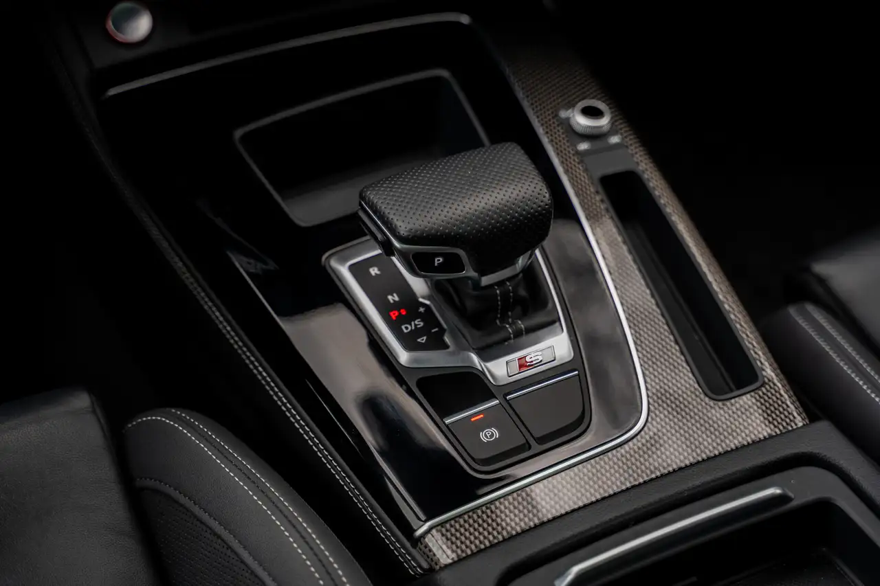 Audi SQ5 снимка Audi SQ5