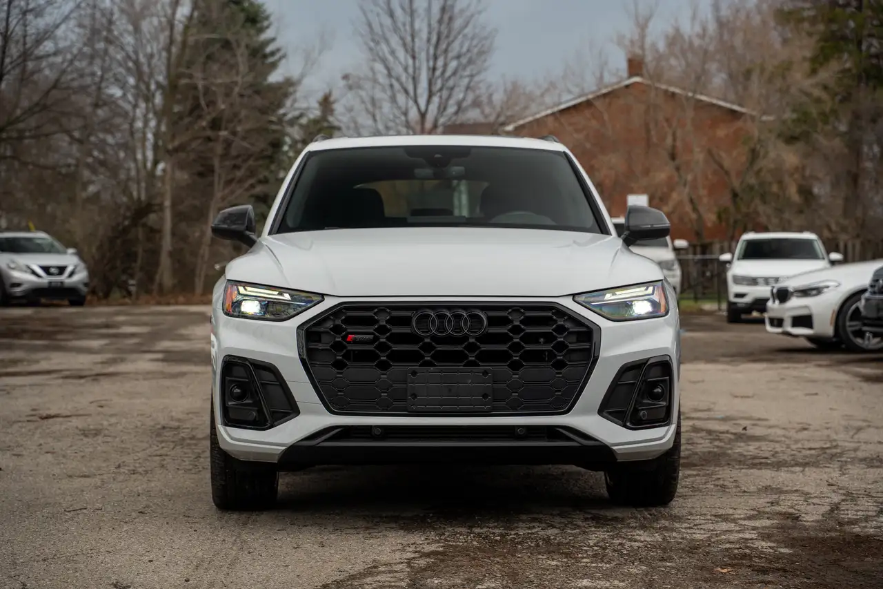 Audi SQ5 снимка Audi SQ5