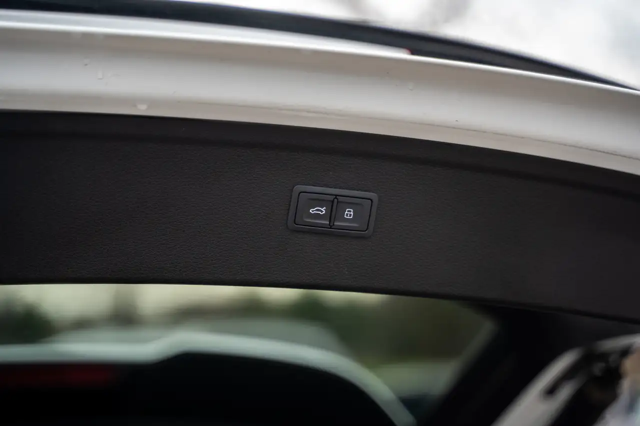 Audi SQ5 снимка Audi SQ5
