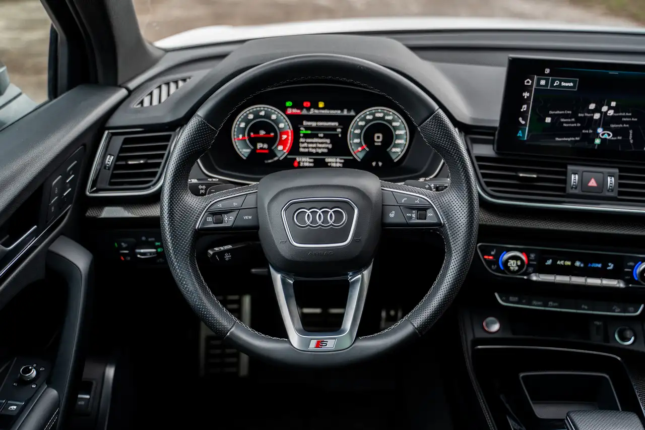 Audi SQ5 снимка Audi SQ5