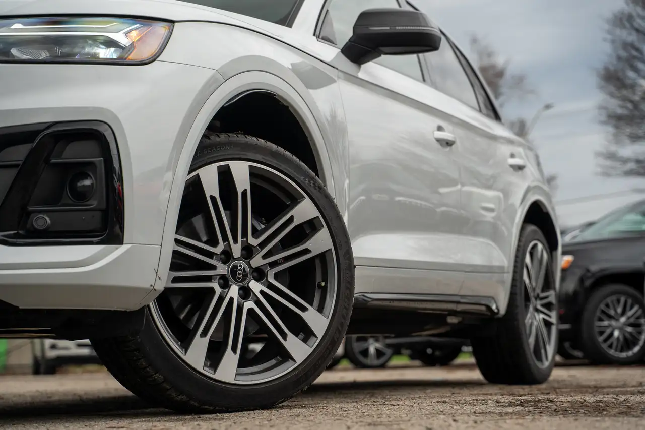 Audi SQ5 снимка Audi SQ5