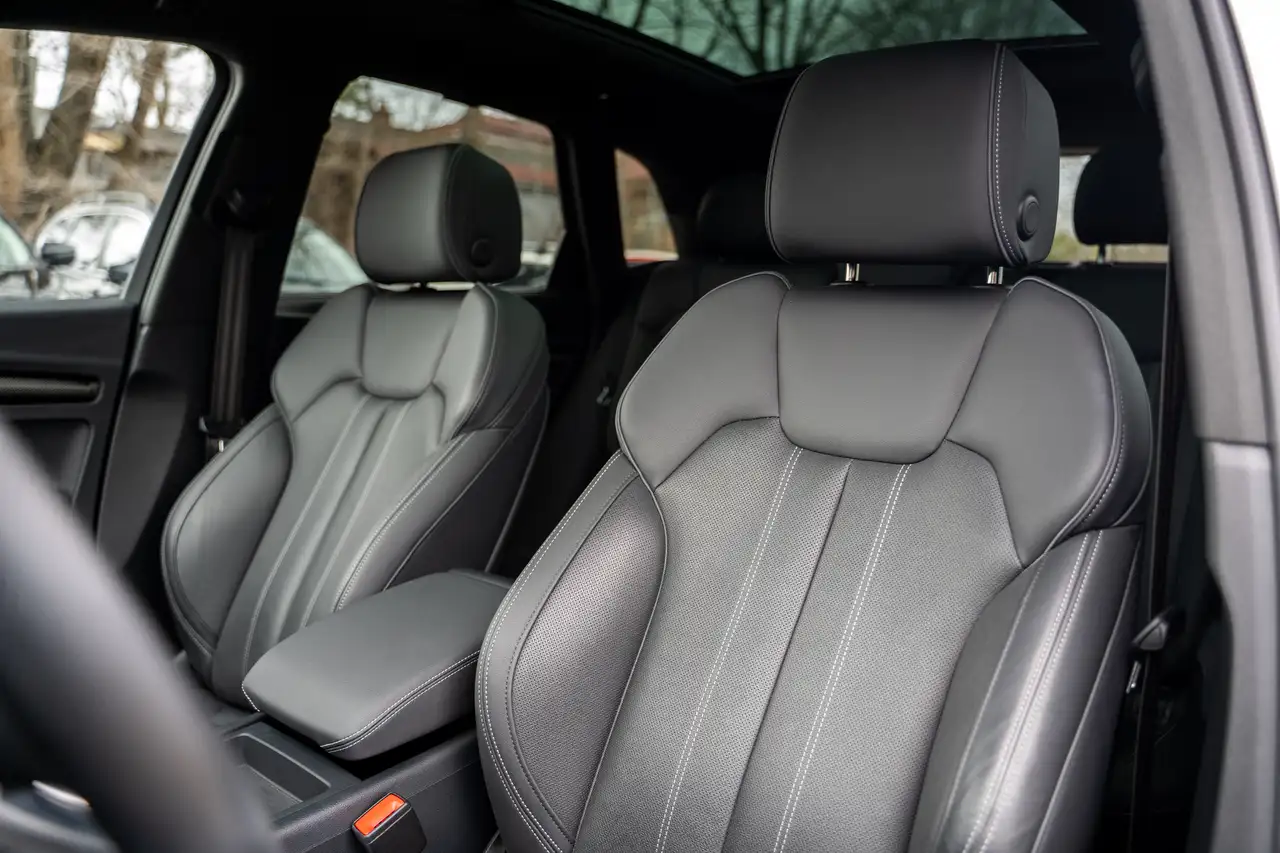 Audi SQ5 снимка Audi SQ5