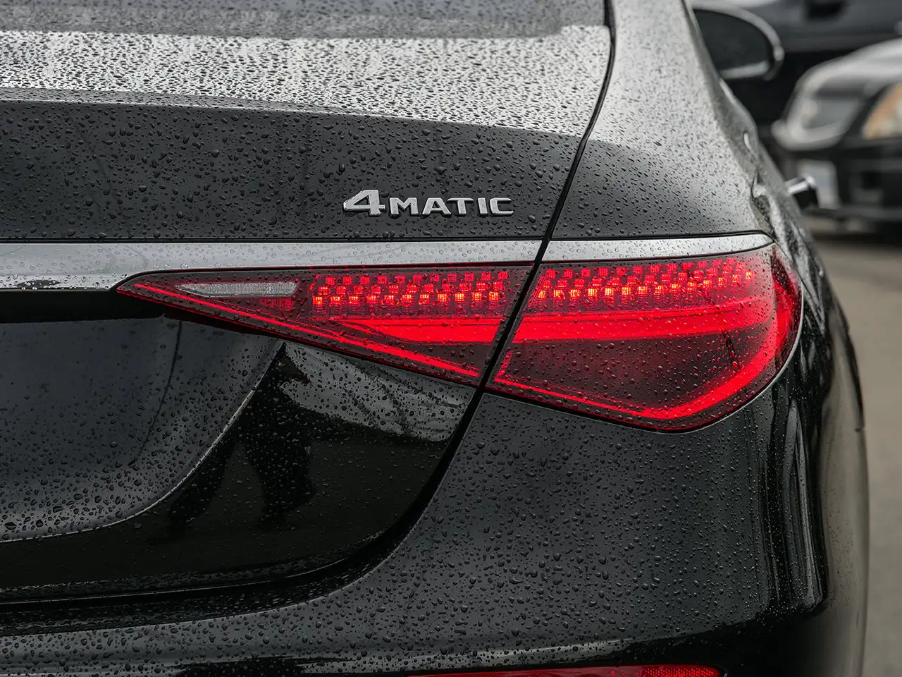 Mercedes-Benz S-Class снимка Mercedes-Benz S-Class