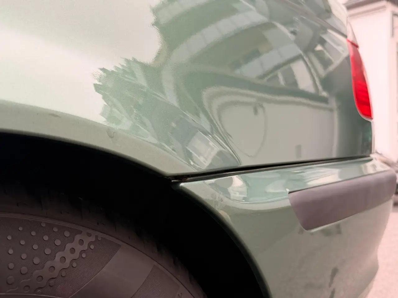 BMW 318i, foto 11