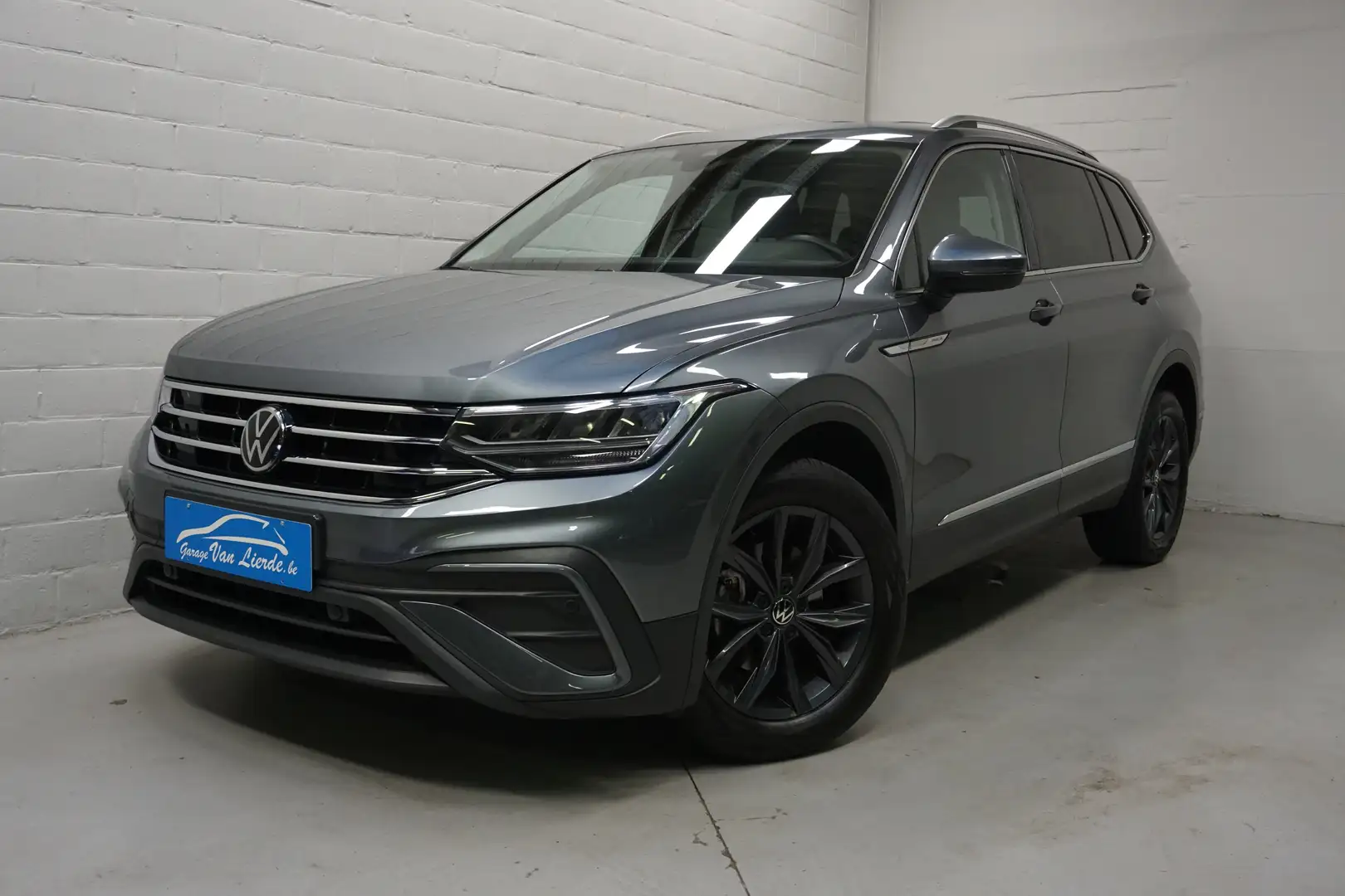 Volkswagen Tiguan Allspace 1.5TSI Life DSG-7zit-Trekhaak-Camera-Apple Carplay Grijs - 1