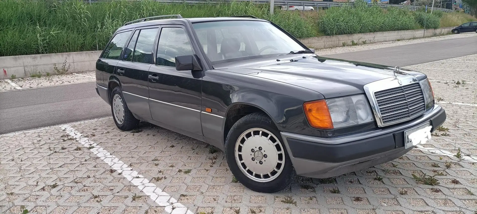 Mercedes-Benz 200 200 TE Nero - 2