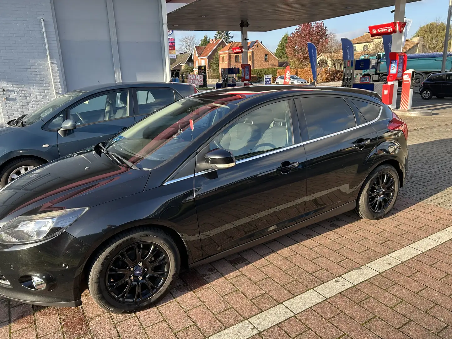 Ford Focus 1.0 EcoBoost Start-Stopp-System SYNC Edition Noir - 2