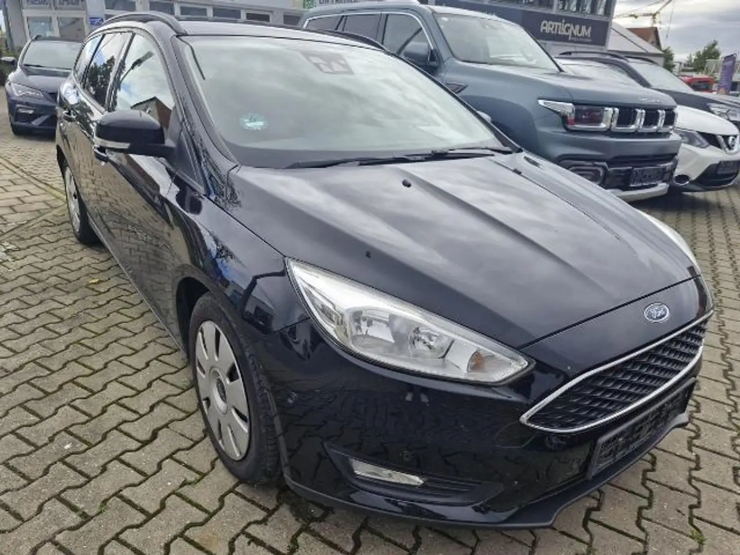 Ford Focus 1,5 EcoBoost Business Start/Stop Noir - 2