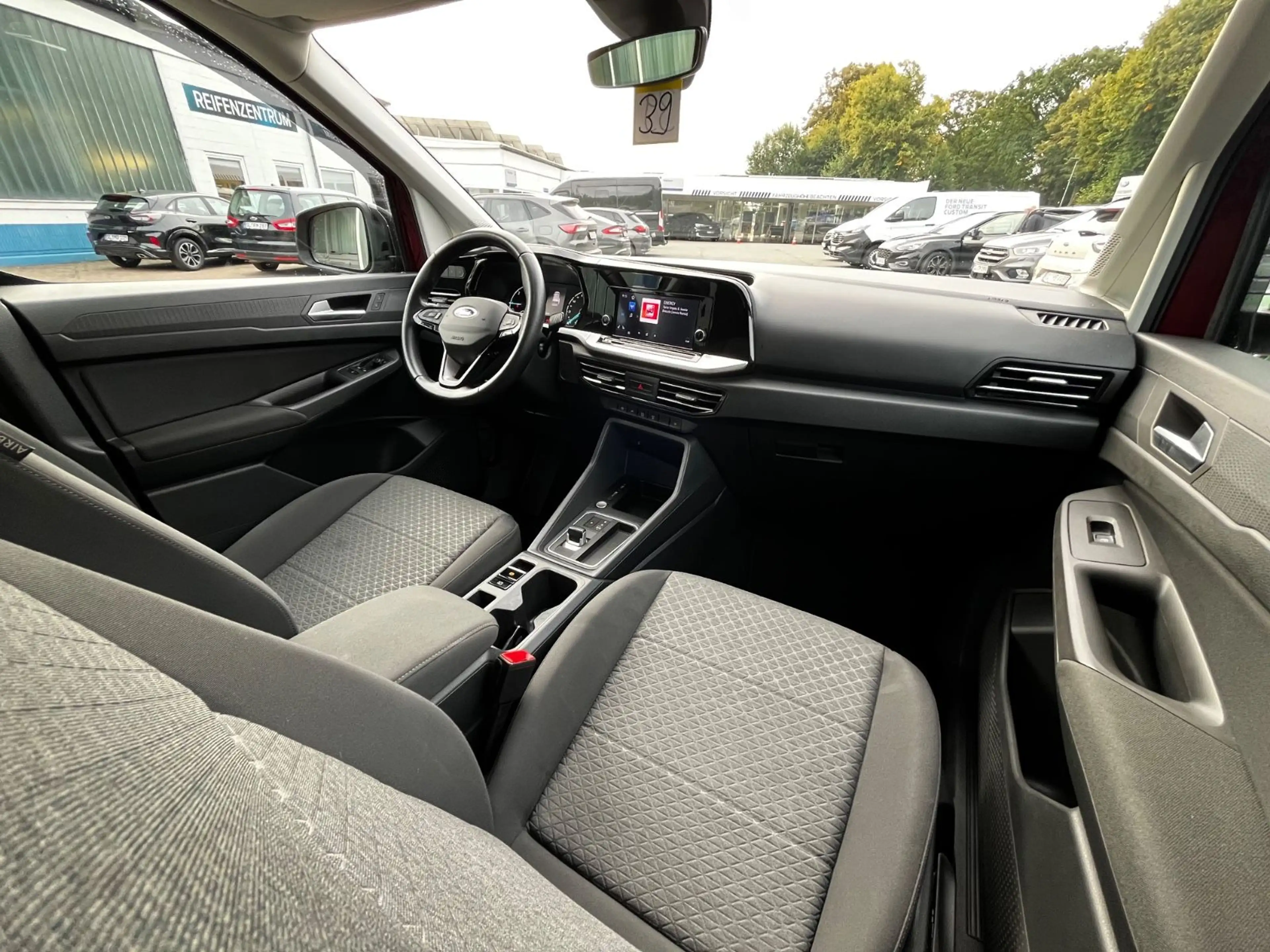 Ford Tourneo Connect Titanium, GJR, PDC v+h, 16" Alu — photo 13