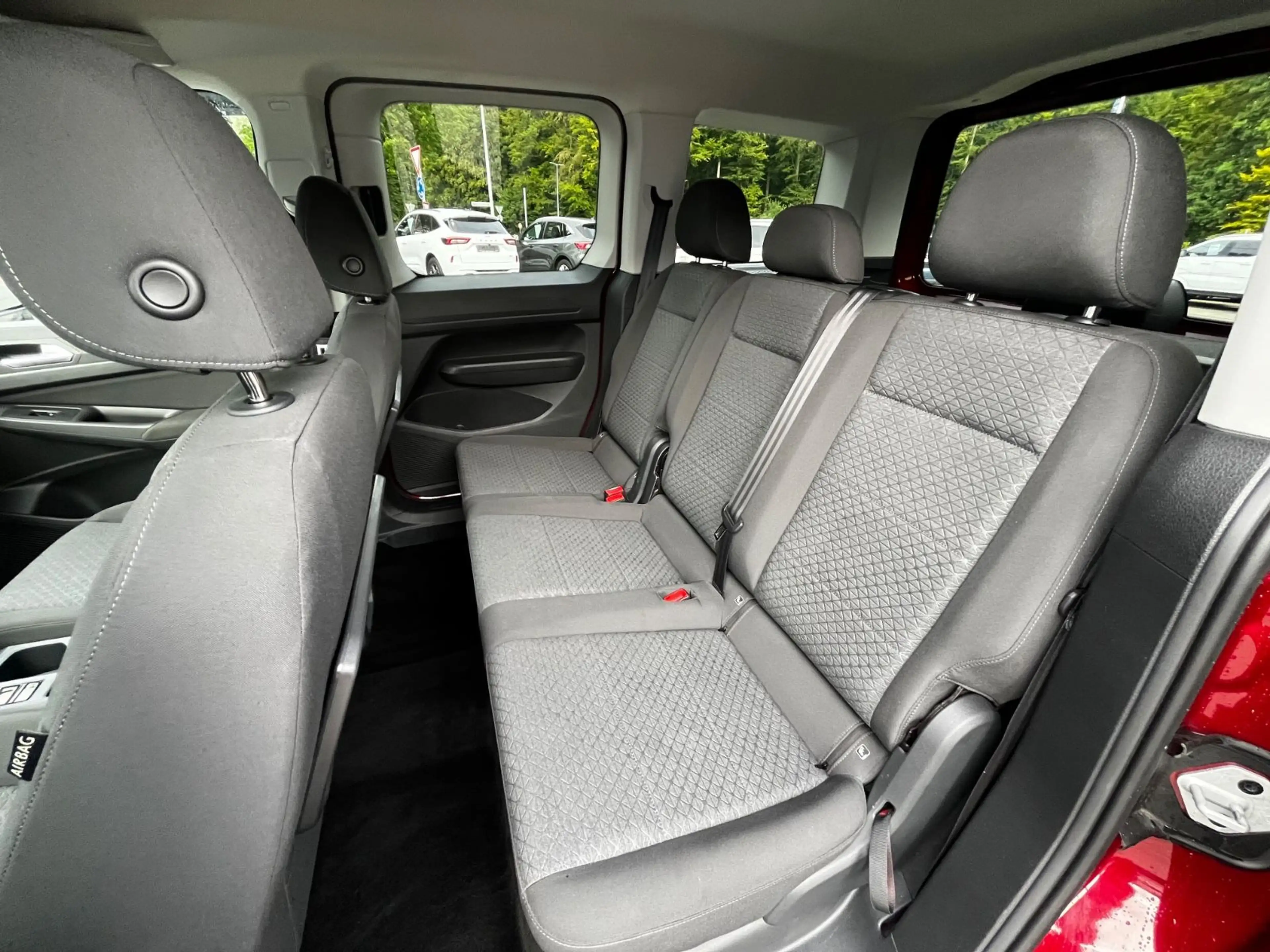 Ford Tourneo Connect Titanium, GJR, PDC v+h, 16" Alu — photo 9