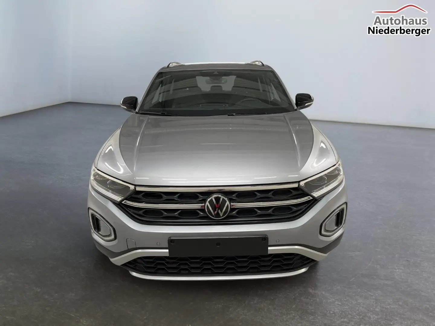 Volkswagen T-Roc Black Edition/Silver Edition 1.5 TSI 150PS/110k... Silber - 2
