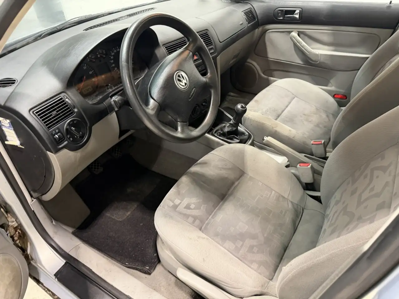 Volkswagen Golf 1.6 Trendline, foto 6