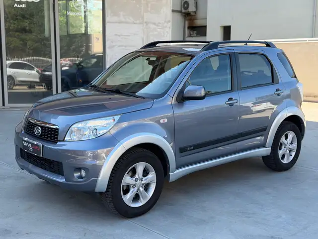 Daihatsu Terios Terios 1.5 B  1.5 HIRO O/F 4WD4wd E5