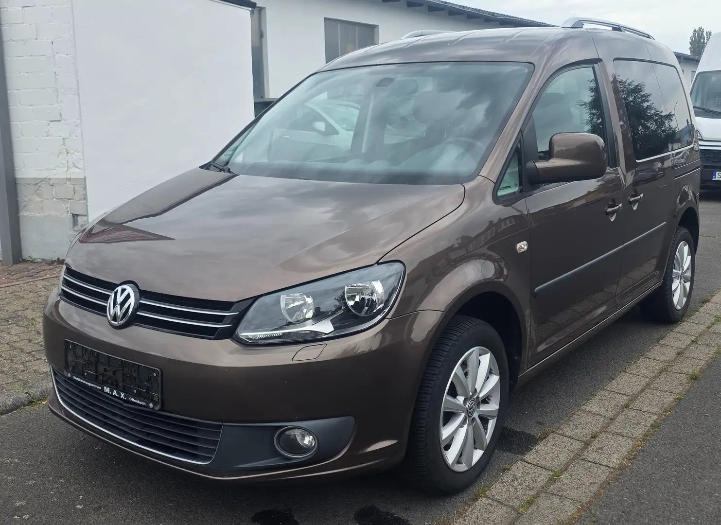Volkswagen Caddy Caddy 1.6 TDI DSG HIGHLINE * AHK * NAVI * PDC * Braun - 1