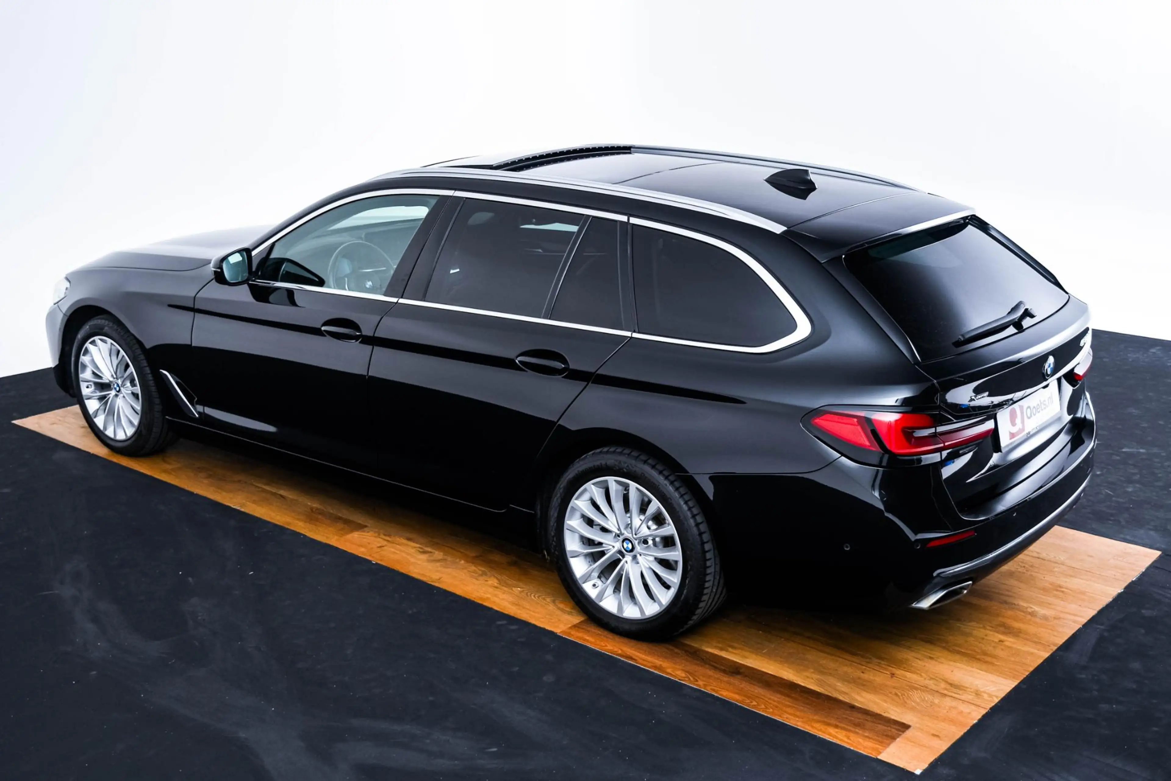 BMW 520 5-serie Touring 520d xDrive High Executive Luxury — photo 13