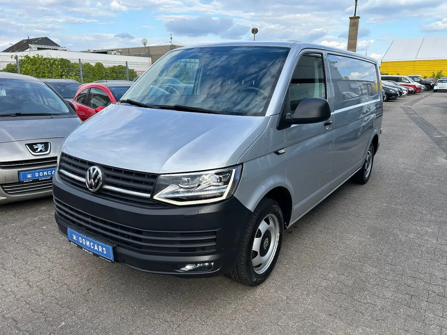 Volkswagen T6 Transporter Kasten lang/LED/NAVI/GARANTIE/PDC Silber - 2