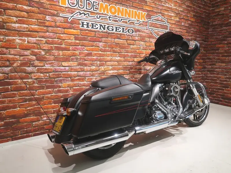 Harley-Davidson Street Glide - foto 7