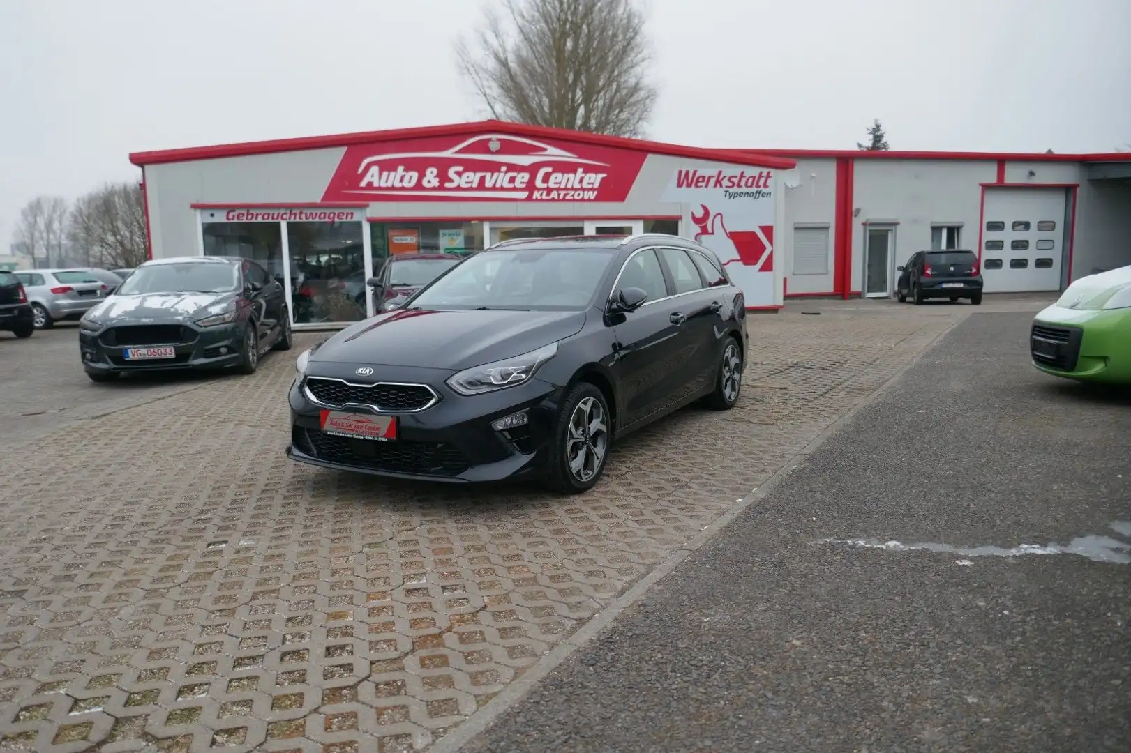 Kia Ceed SW / cee'd SW cee'd 1.6 Sportswagon AUTOMATIK Schwarz - 1