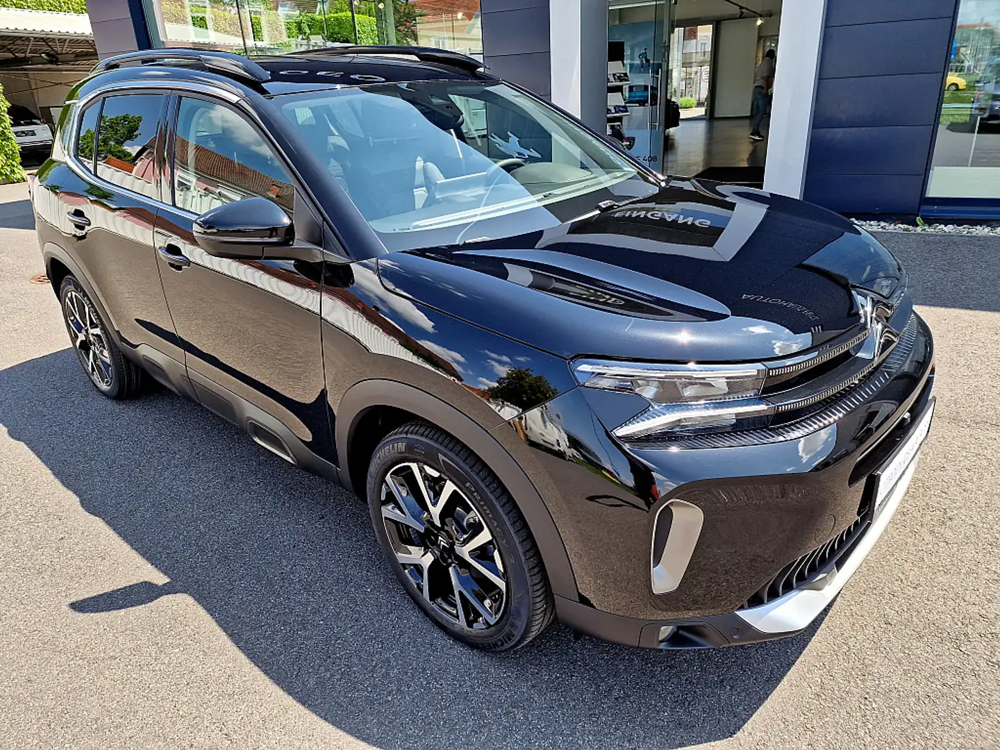 Citroen C5 Aircross BlueHDI 130 S&S EAT8 Shine Pack Schwarz - 1