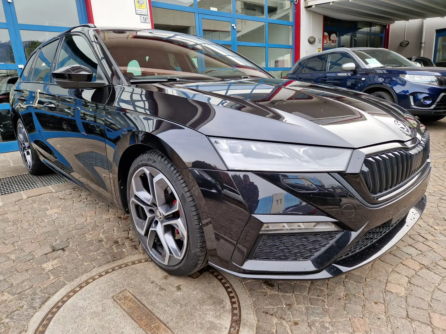 Skoda Octavia S.W. 2.0TDI 200Cv RS 4x4 DSG ACC HeadUp 19"VirCock Schwarz - 2