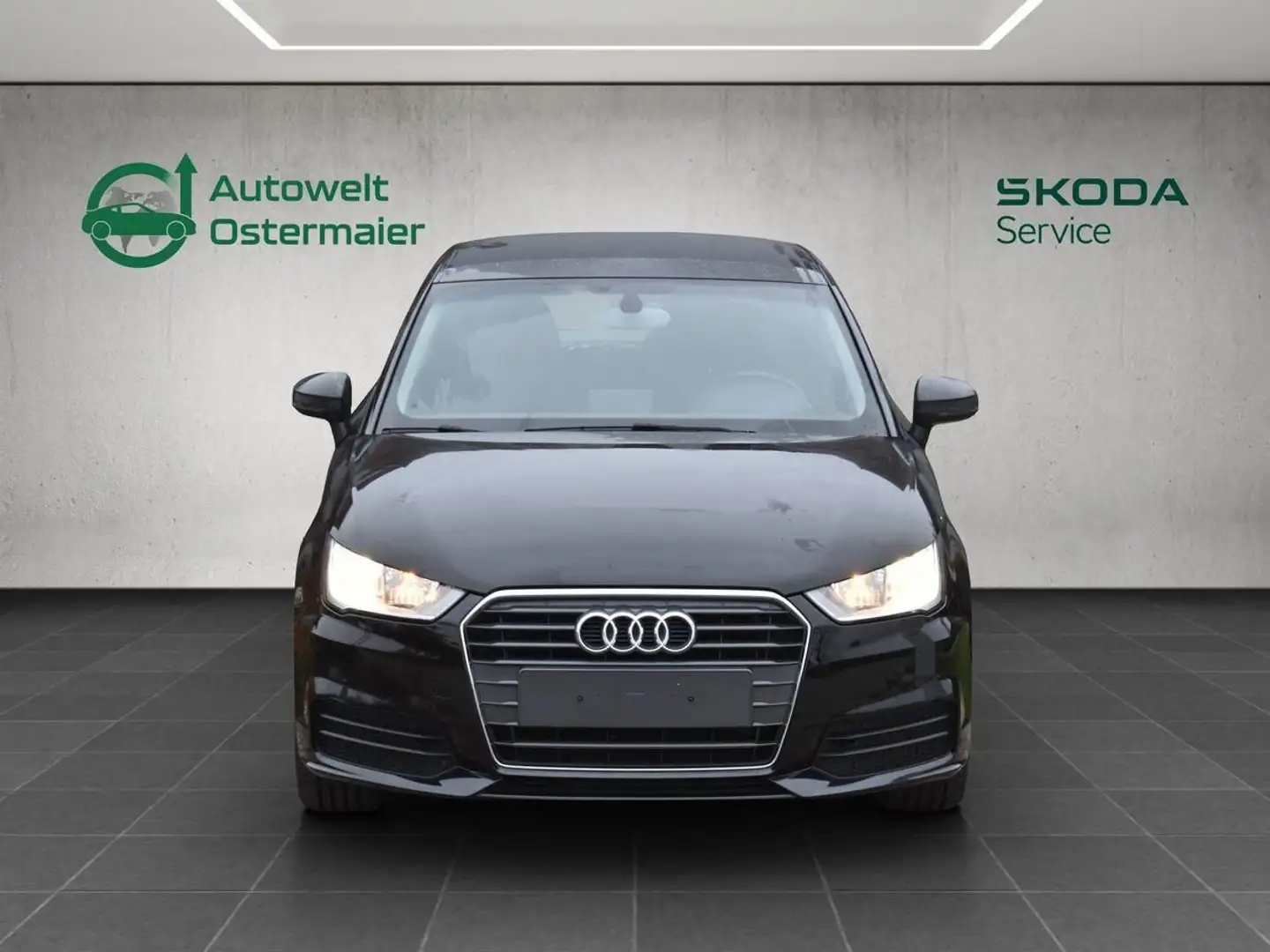 Audi A1 1.0TFSI*8-Fach*Alu*Klimaa.*TÜV NEU Schwarz - 2