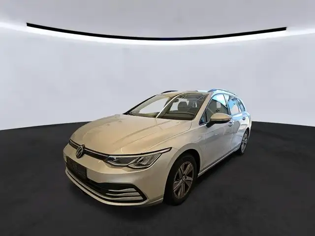 Volkswagen Golf VIII Variant Life2.0TDI DSG LED Navi ACC SH