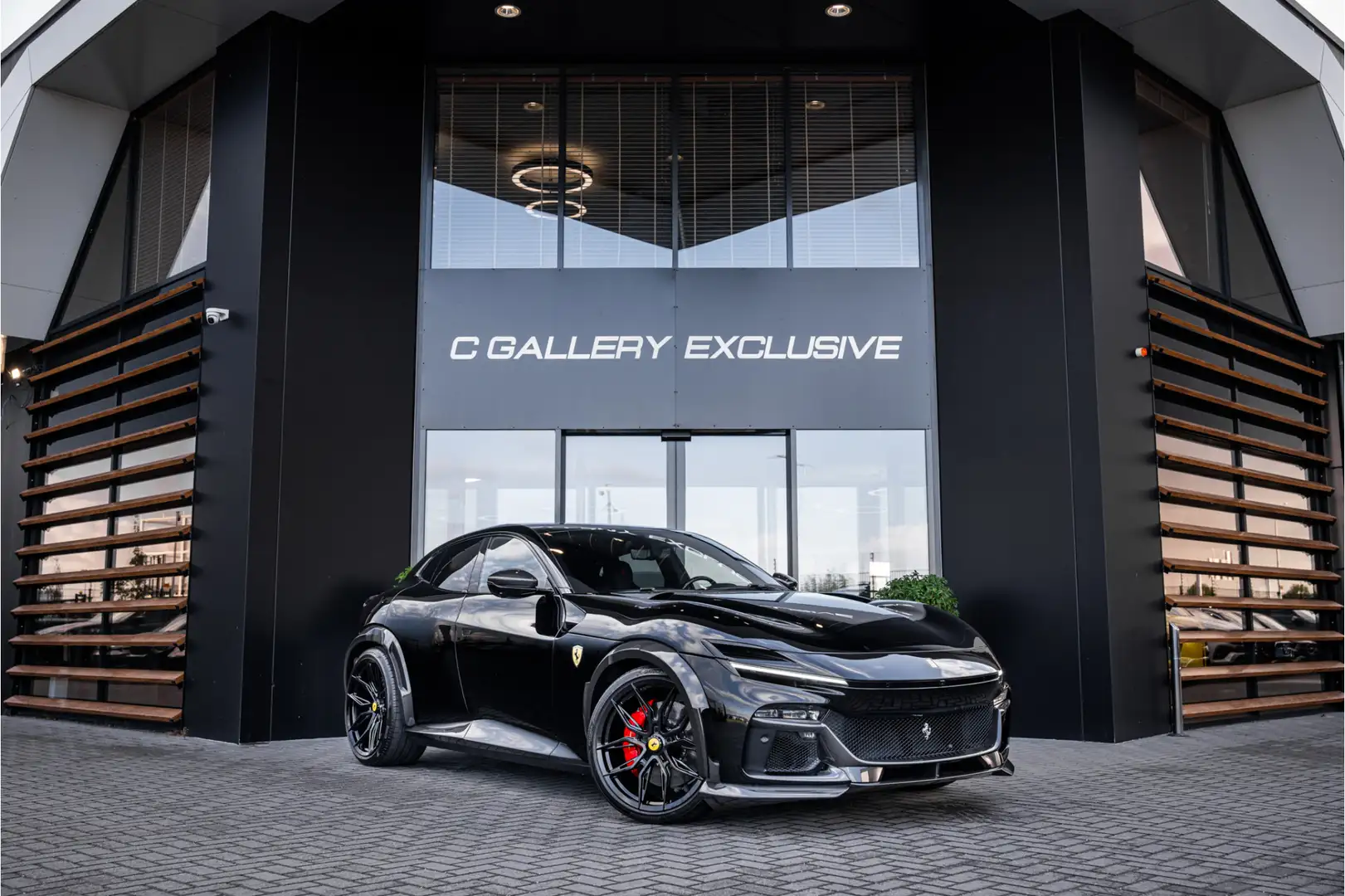 Ferrari Purosangue 6.5 V12 - Novitec Pack | Carbon | Panorama | Stoel Zwart - 1