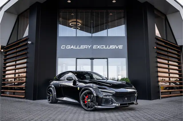 Ferrari Purosangue 6.5 V12 - Novitec Pack | Carbon | Panorama | Stoel
