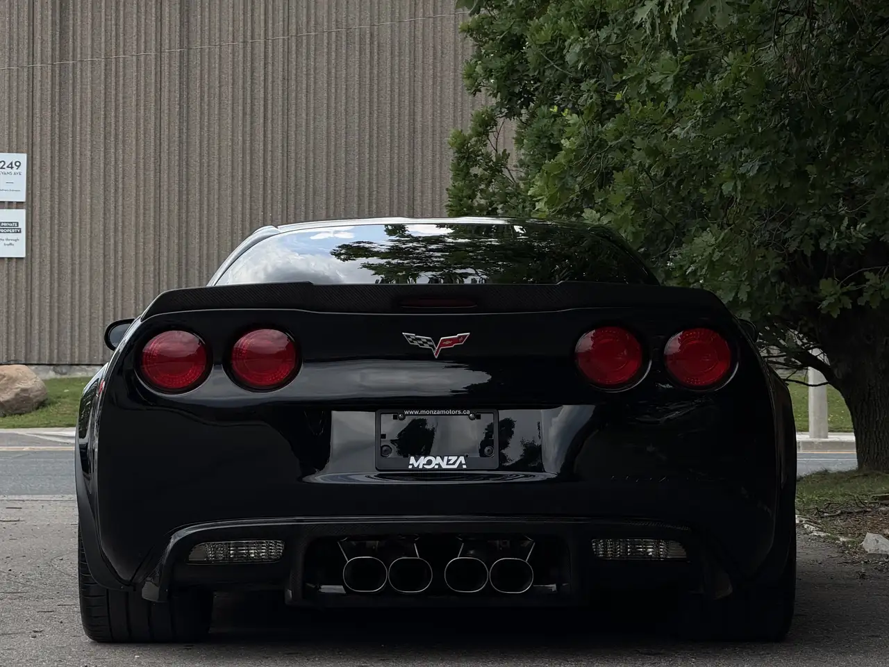Chevrolet Corvette photo Chevrolet Corvette