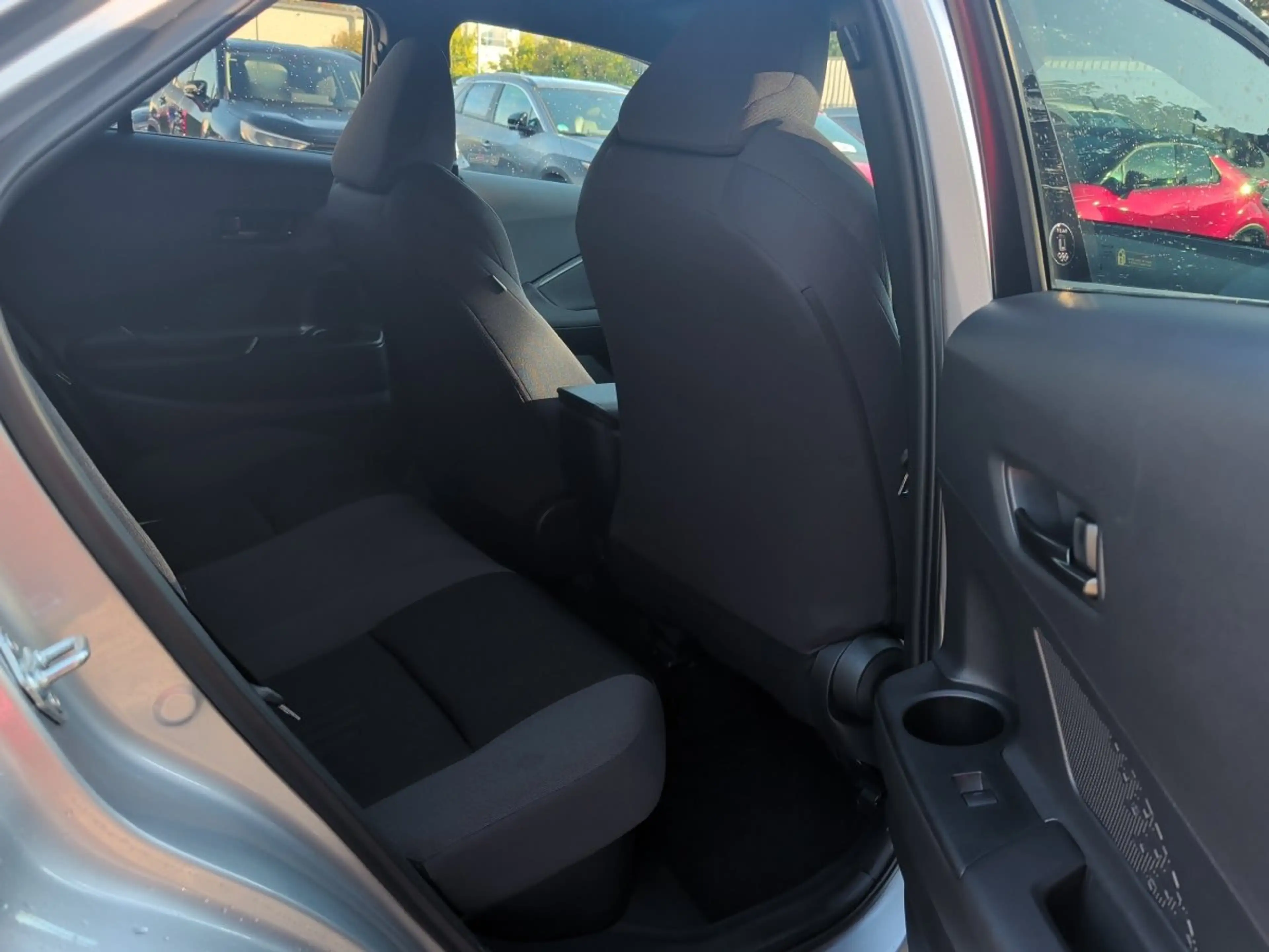 Toyota C-HR 2.0 H Team D Navigation Klima Kamera Sitzhzg — photo 13