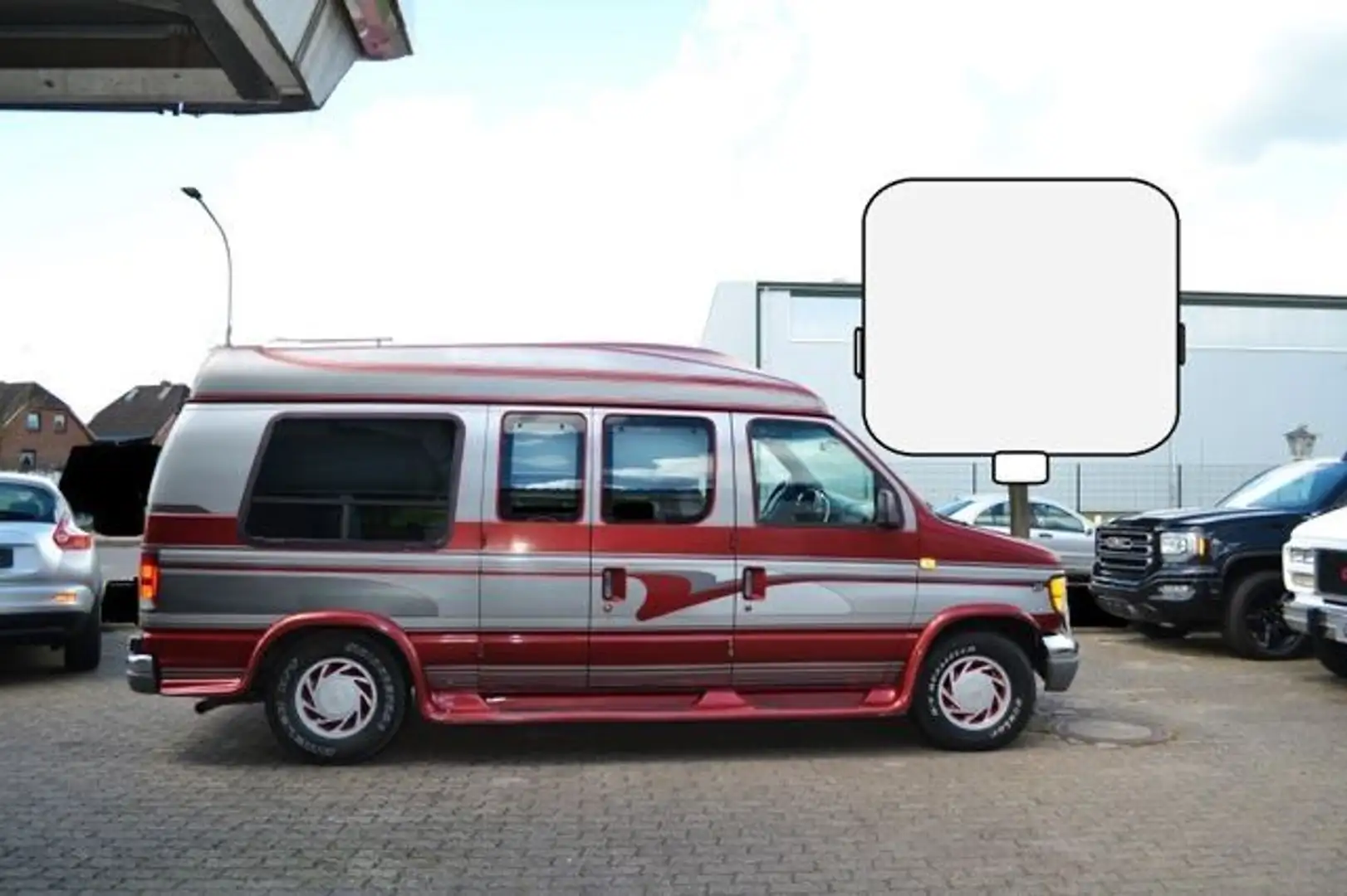 Ford Econoline Van   E-150  4,6 V8 Rojo - 1