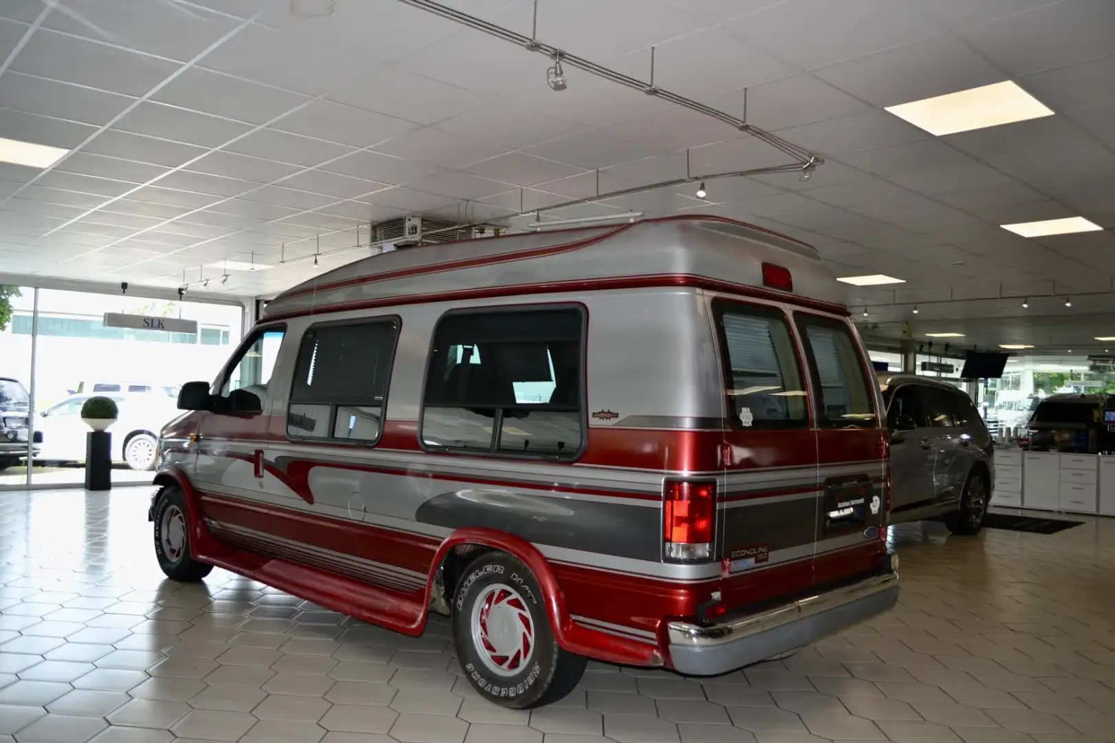 Ford Econoline Van   E-150  4,6 V8 Rojo - 2