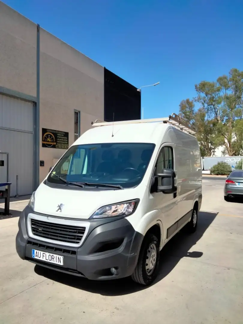 Peugeot Boxer Furgón 2.2BlueHDI 330 L1H1 Pack S&S 140 Blanco - 2