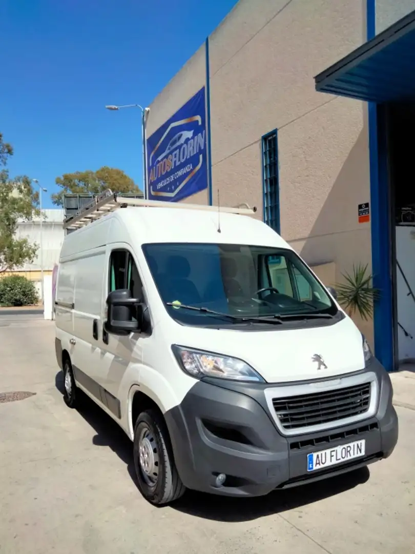 Peugeot Boxer Furgón 2.2BlueHDI 330 L1H1 Pack S&S 140 Blanco - 1
