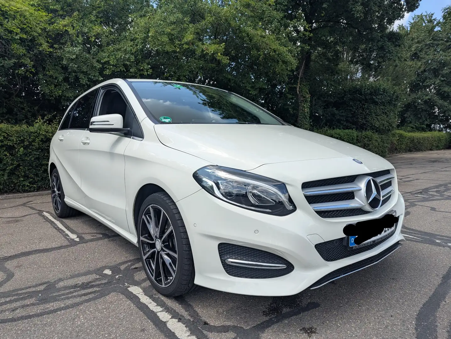 Mercedes-Benz B 220 4Matic 7G-DCT Weiß - 2