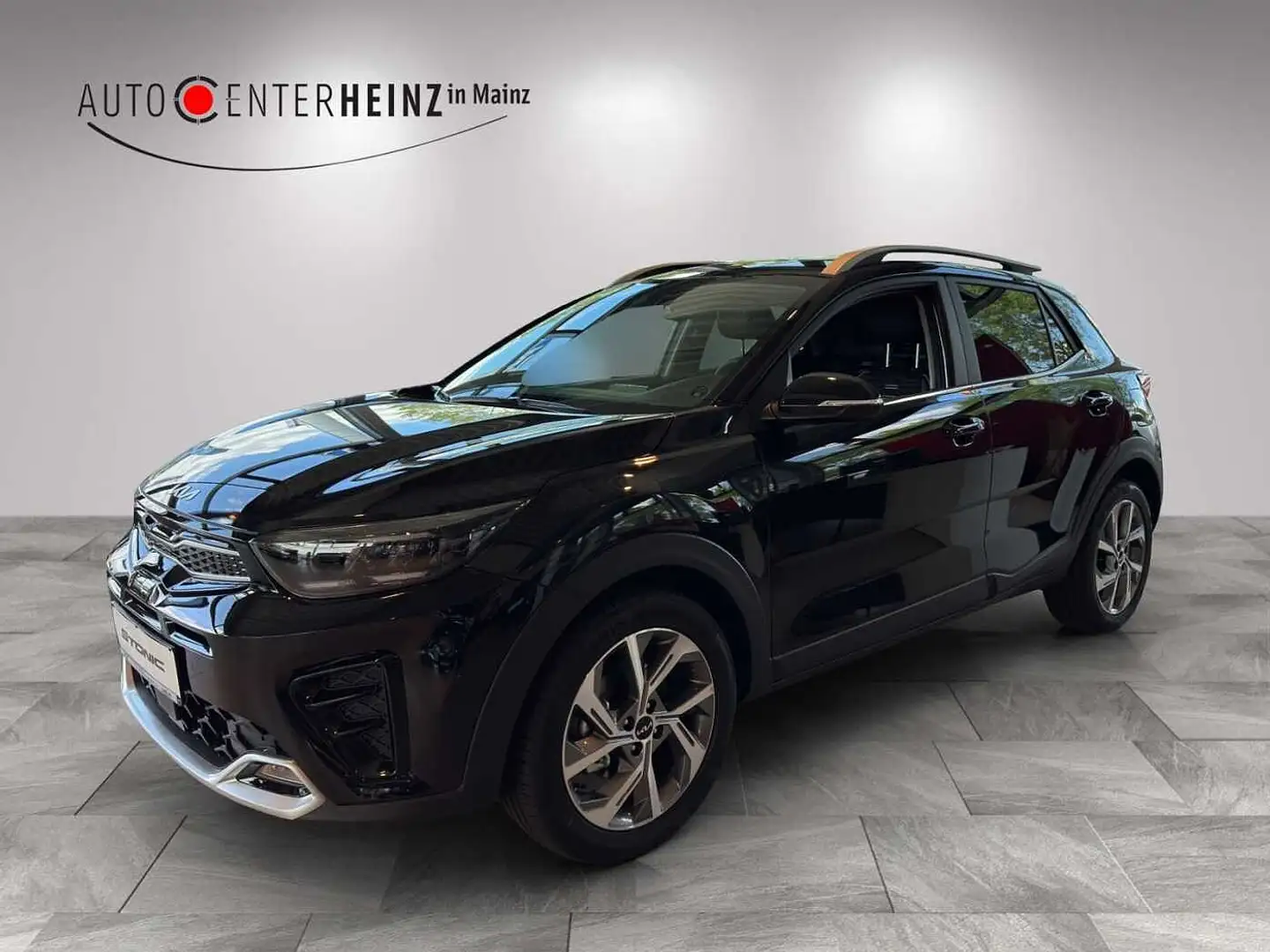 Kia Stonic 1.0 T-GDI OPF MHEV DCT7 GT-line mit Tech.-Pkt. Чёрный - 1